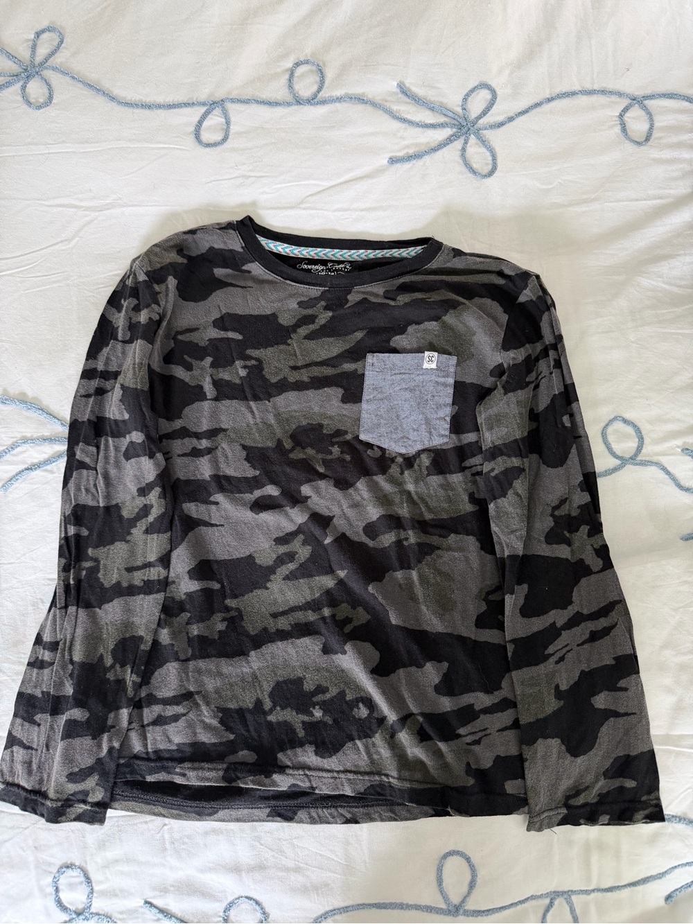 Sovereign Code Youth Long-Sleeve Camouflage Pocket Tee - Black & Gray